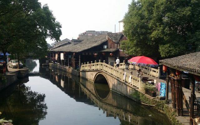 瓦伦托塔